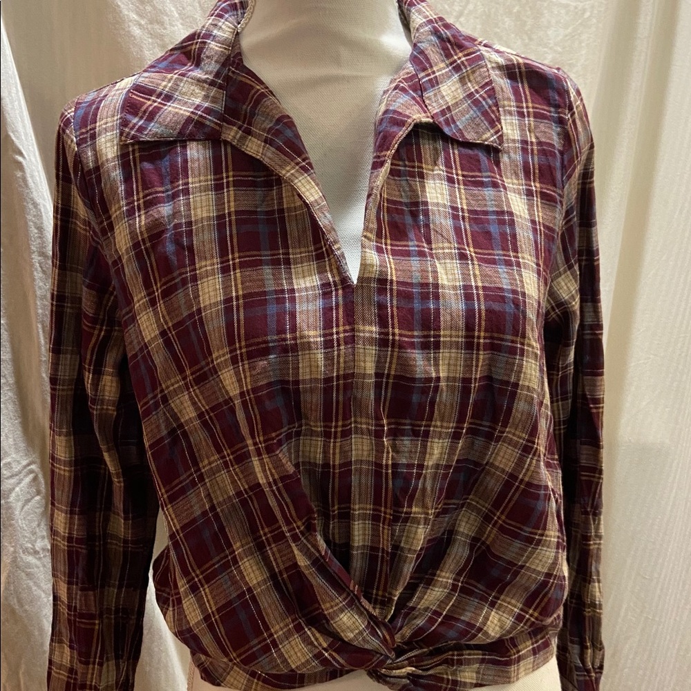 Long sleeve plaid shirt